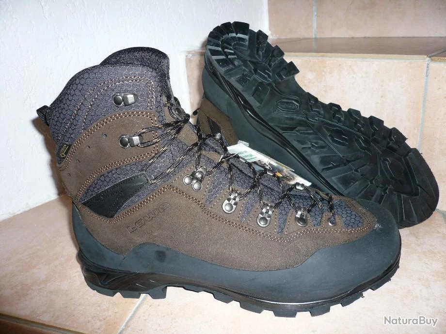 LOWA CEVEDALE PRO GTX MARRON GORETEX ( Chasse, Randonnée, Outdoor....) Neuves 1 LOWA CEVEDALE PRO GTX MARRON GORETEX ( Chasse, Randonnée, Outdoor....) Neuves