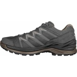 LOWA Chaussures Homme - Innox Pro GTX Lo - Graphite/stone 10 LOWA Chaussures Homme - Innox Pro GTX Lo - Graphite/stone -Chaussures Lowa 310709 2597 innox pro gtx lo herrenschuhe graphit stein 4 1427184